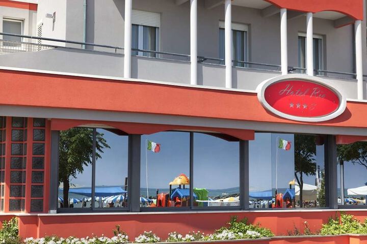 Hotel 24 of 29