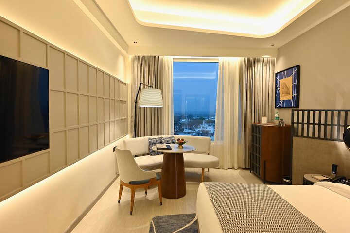 Room 17 of 49