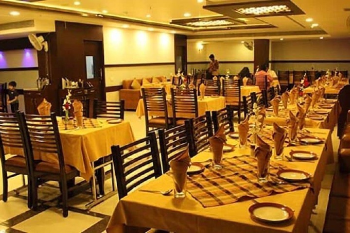 Dining 16 of 22