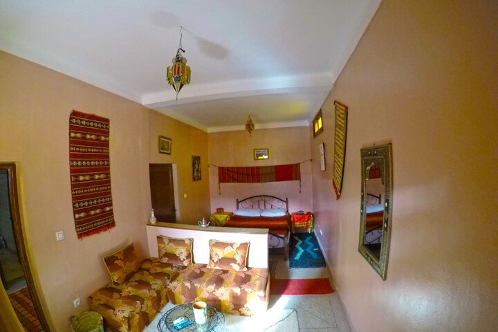 Room 9 of 23