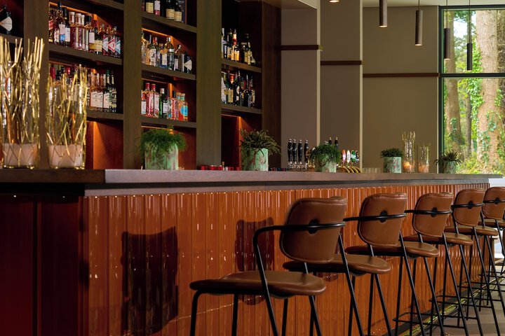 Lounge 59 of 75