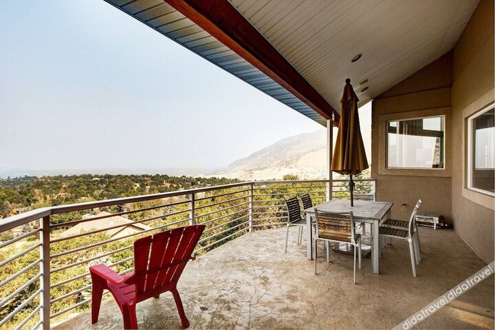 Image of 5Br 3 5BA Executive Beauty by RedAwning