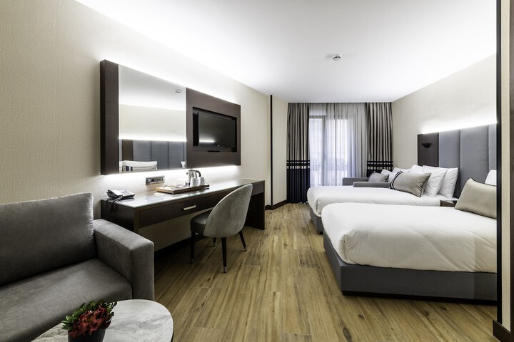 Room 20 of 76