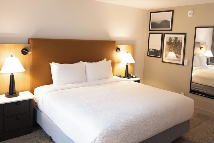 Room 14 of 32