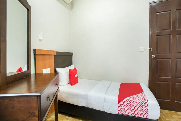 Room 14 of 23