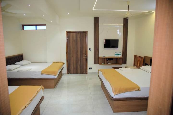 Room 14 of 68