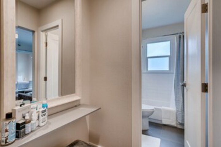 Room 10 of 61