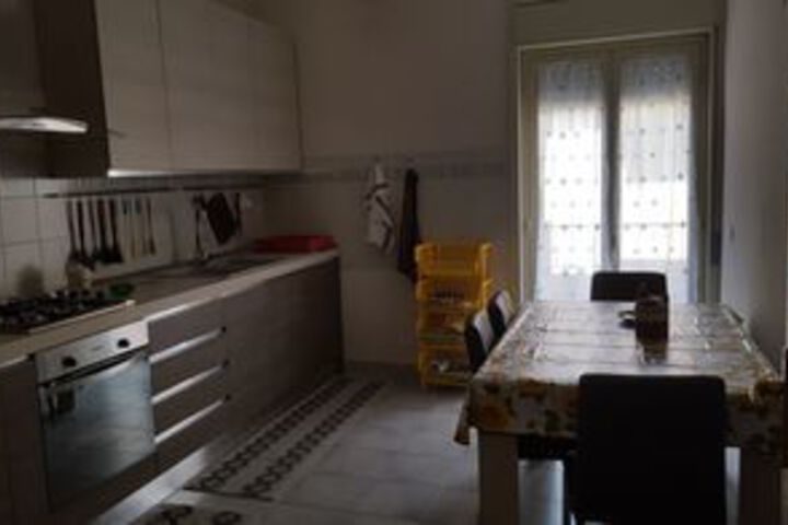 Room 18 of 25