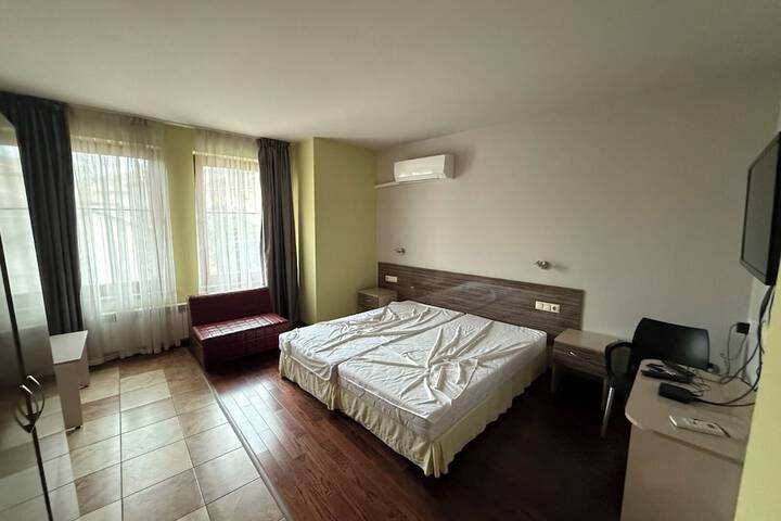 Room 7 of 55