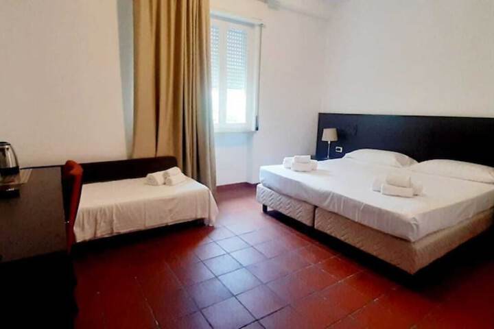 Room 8 of 24
