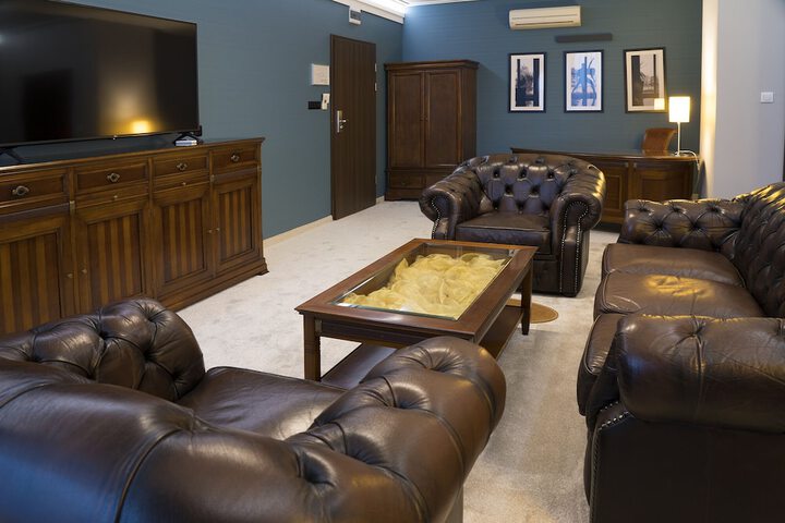 Room 19 of 47