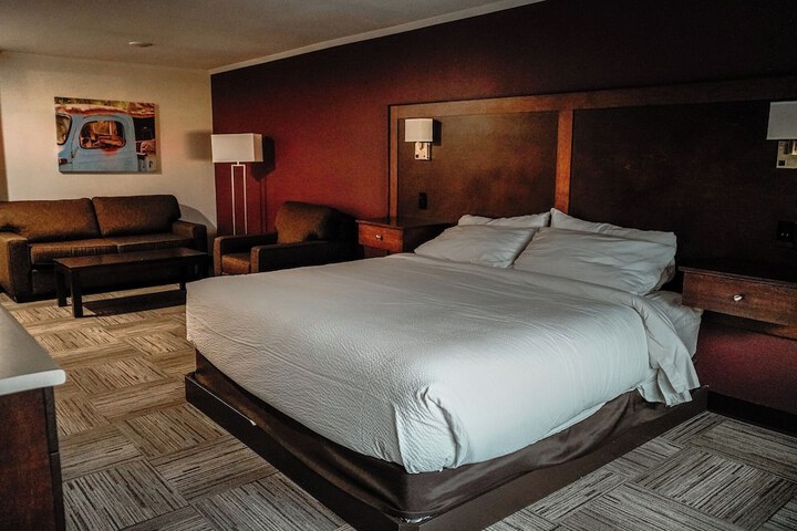 Room 8 of 23