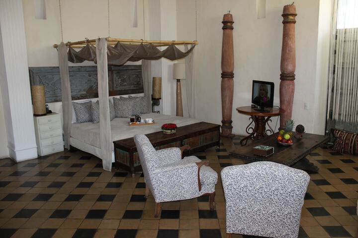 Room 4 of 67