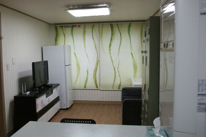 Room 10 of 39