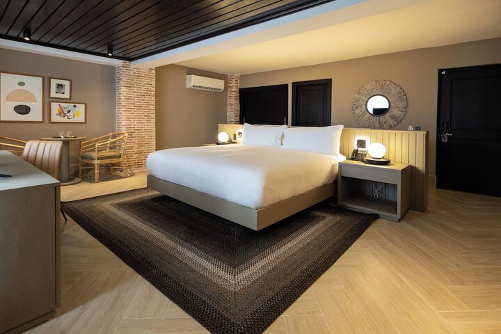 Room 26 of 71