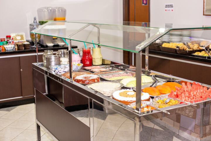 Breakfast/Coffee Service 37 of 40