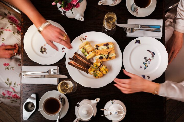Dining 73 of 116