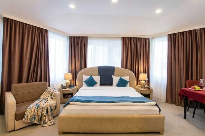 Room 33 of 75