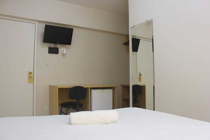 Room 19 of 44