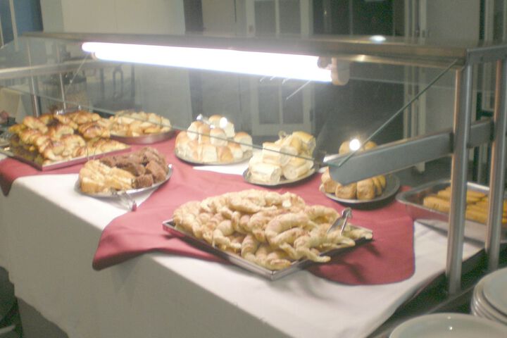 Dining 13 of 15