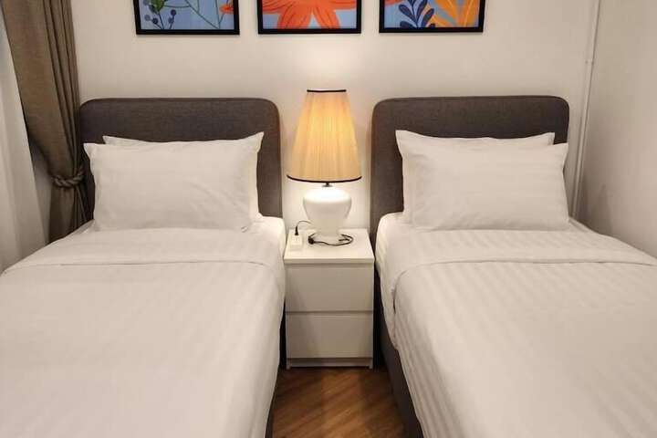Room 18 of 84