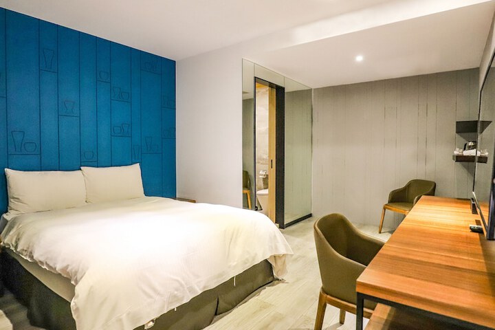 Room 27 of 129