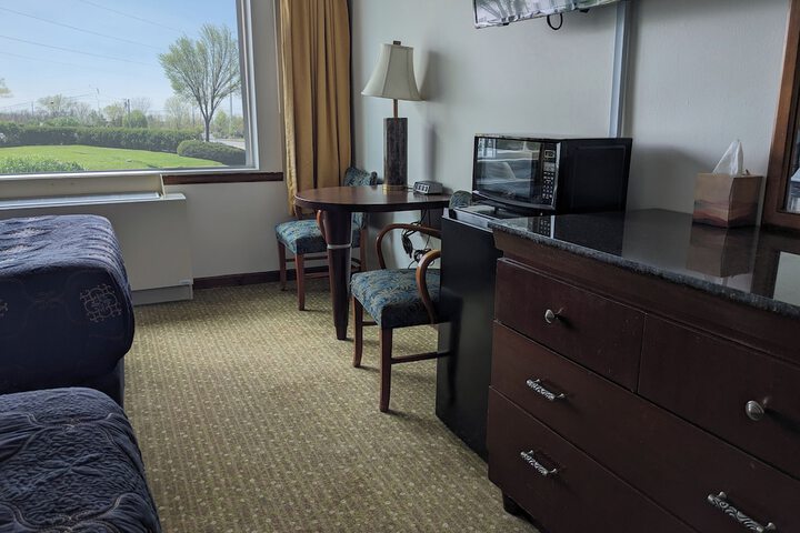 Room 16 of 42