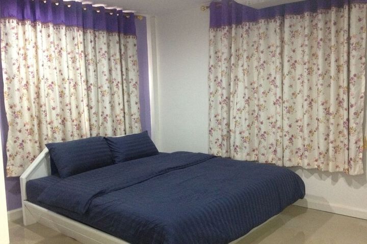 Room 6 of 24