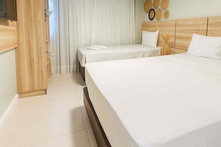 Room 15 of 36