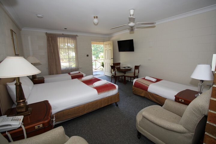 Room 14 of 42