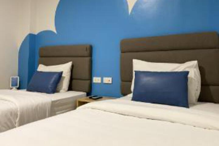 Room 8 of 24