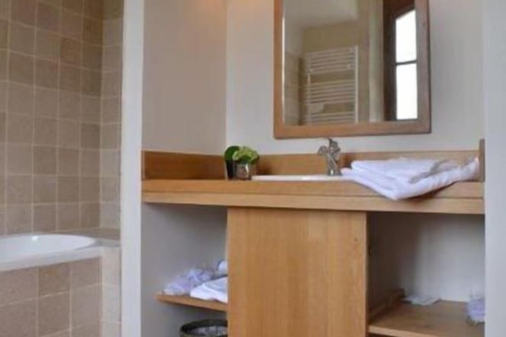 Room 7 of 20