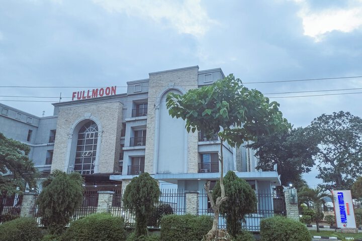 Fullmoon Hotels Owerri