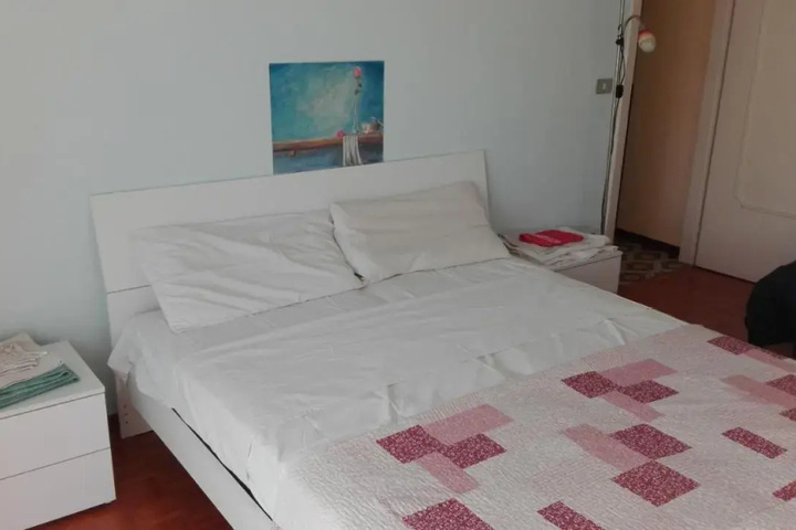 Room 3 of 9