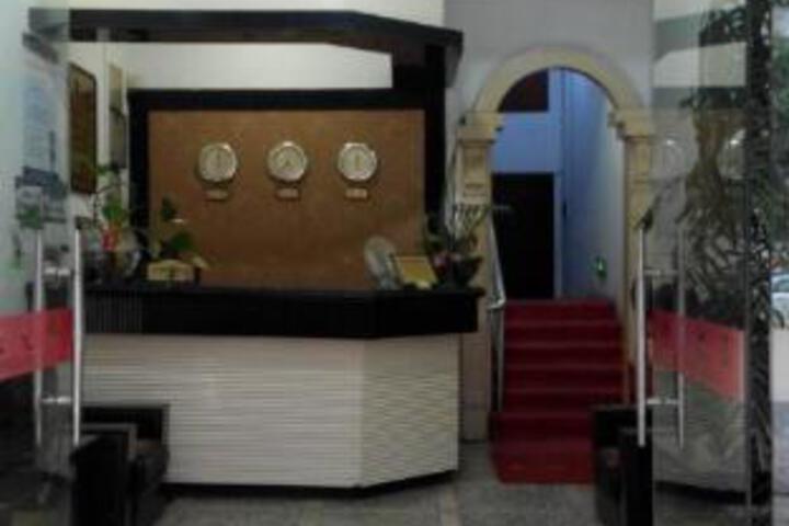 Shangri-La Hotel (Cultural Square Branch)