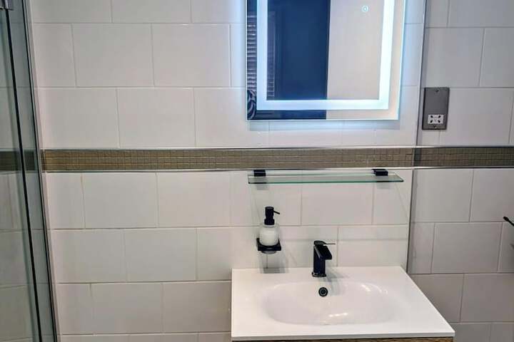 Room 145 of 205