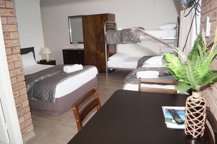 Room 10 of 62