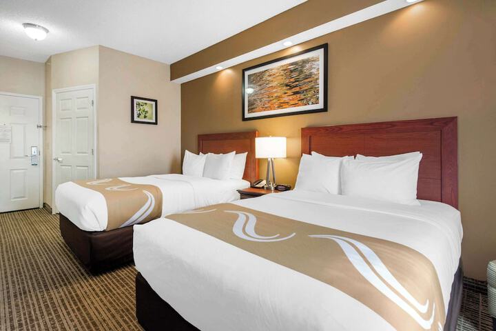 Standard Room, King or Two Doubles (5 of 14)