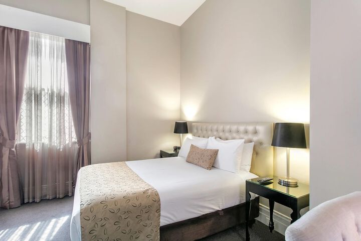 Room 12 of 43