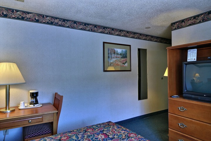 Room 12 of 49