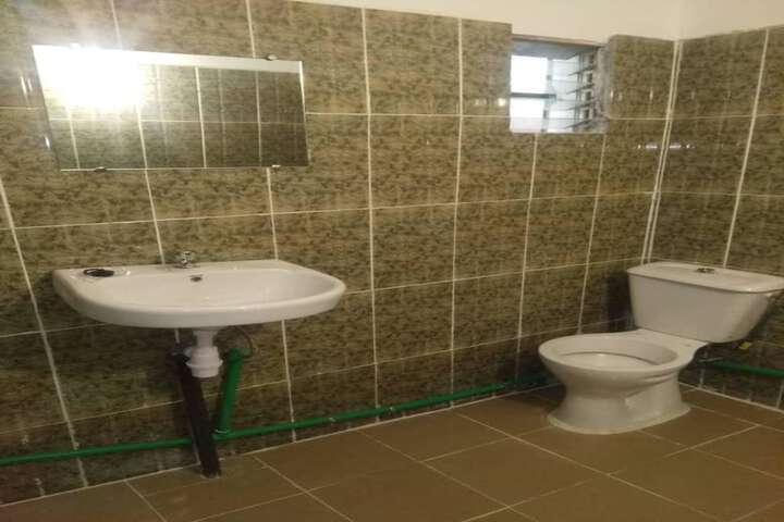 Room 18 of 34