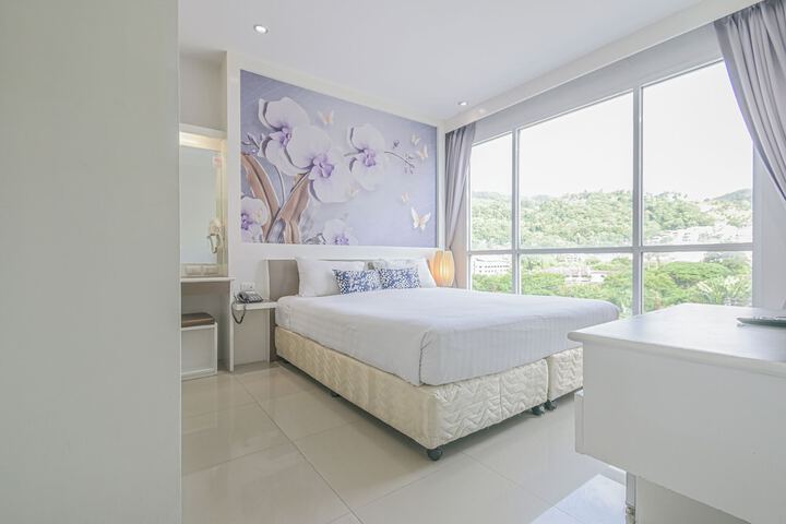 Room 18 of 60