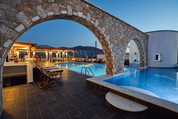 Pool 74 of 208
