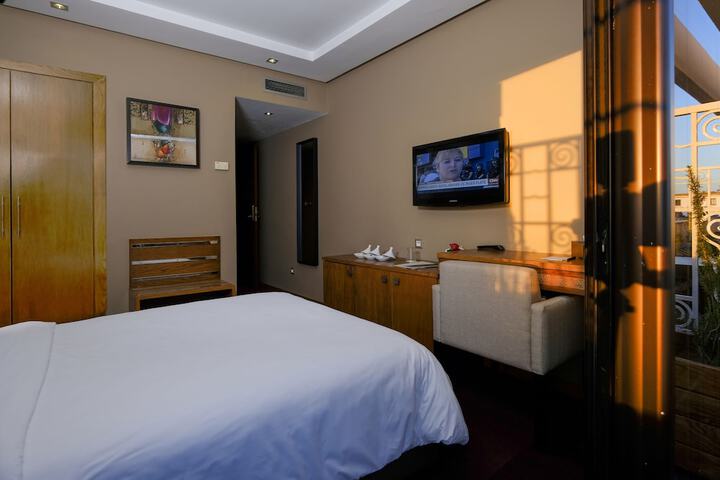 Room 19 of 78