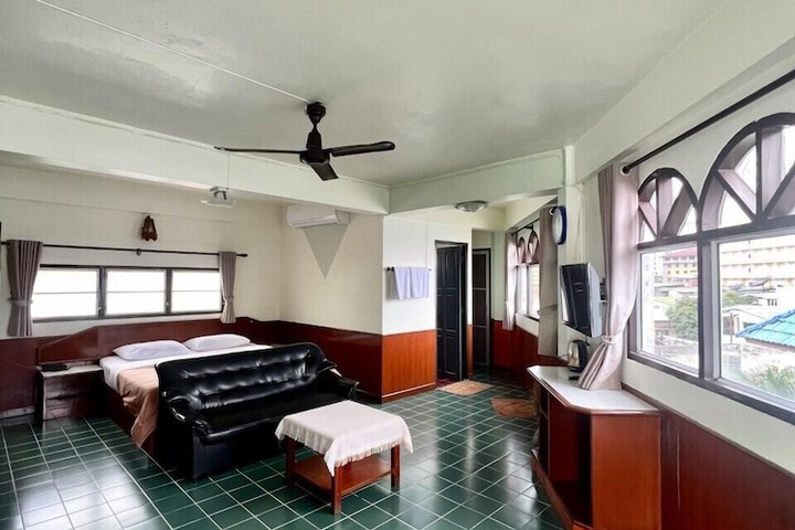 Room 26 of 54