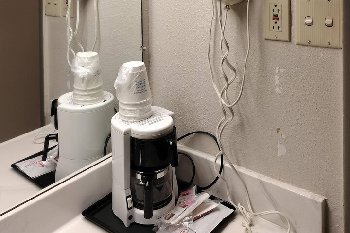 Room 122 of 190