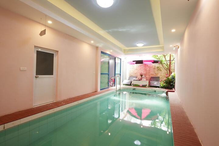 Pool 26 of 37