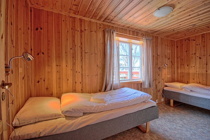 Room 5 of 204