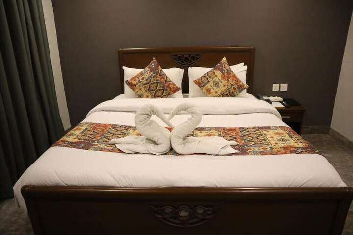 Room 25 of 52