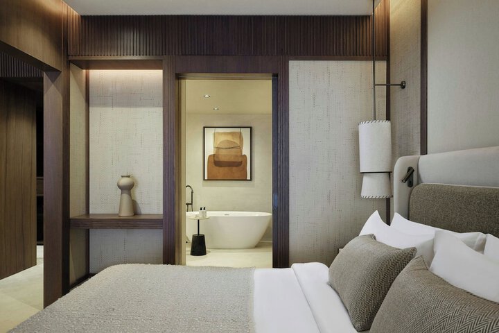 Room 53 of 74
